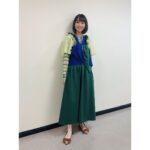 Sora Tamaki Instagram - 💰 今日はカネオくんです！ 今回はカツオについて🐟 一本釣り漁船や職人さん、鰹節のことなど、知らないことを沢山知れました！ そしてお腹がすきました♡ カツオ、すごく美味しいですよね〜！私はお父さんが作ってくれるカツオのたたきが大好きです。 ぜひご覧ください。 Tシャツ、ワンピース @jine_official シアーインナー @poppy_tokyo シューズ @jellybeans_shoes #有吉のお金発見突撃カネオくん #田牧そら