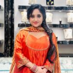 Soumitrisha Kundu Instagram - 🧡✨ Styled by @prashantchouhandesign @rabhisek makeup & hair @s_d_makeup_world_ @jhalsadey201 churiyaaan - Bangladesh - India fanclub