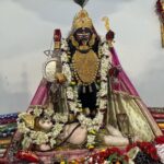 Soumitrisha Kundu Instagram - আজকে নৈহাটীর বড়মার কাছে আমাদের প্রধান ছবির জন্যে হোম করা হল! ... মায়ের ডাক এলে তবেই যে আসা যায় ! .... 🙏🏻❤️ #pradhan @deventertainmentventures @imdevadhikari @bengaltalkies