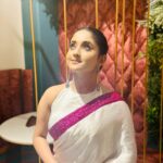 Soumitrisha Kundu Instagram - 🤍💕for #pradhan grand music launch event ! @bengaltalkies @deventertainmentventures @imdevadhikari Styled by @rabhisek @bohurupi_santiniketan makeup & hair : Risit Das , Jyotsna karmakar