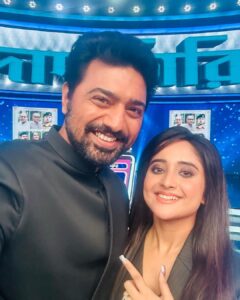 Soumitrisha Kundu Instagram - from the sets of dadagiri! #pradhan releasing on 22nd december! first song will be releasing tomorrow!