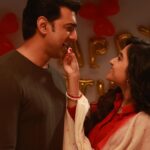 Soumitrisha Kundu Instagram - আমার প্রথম ছবি , আমাদের সুপারস্টার @imdevadhikari এর সাথে! প্রধান আসছে ২২ শে ডিসেম্বর তোমাদের নিকটবর্তী প্রেক্ষাগৃহে! #pradhan