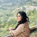 Soumitrisha Kundu Instagram - My love for satin co-ords🩵