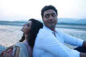 Soumitrisha Kundu Instagram - happy birthday our childhood crush,আমাদের সুপারস্টার! ❤️
আমরা একটা সময় কার্ড বানাতাম , কিন্তু কোথায় দেবো কিছুই জানতাম না, আজ তার জন্মদিনে একসাথে কেক কাটা , তার co-actor হিসাবে দাঁড়ানো ! সত্যিই কিছু achieve করেছি মনে হচ্ছে ... যাই হোক তুমি খুব ভালো থেকো , সবার মনের মধ্যে থেকো এভাবেই ,আমাদের সুপারস্টার !
