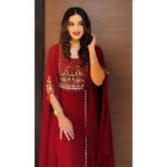 Sowmya Menon Instagram – ❤️❤️🌟

👗 @ecstacy_dubai
💄 @alsaa_beauty

#Love # Fashion #DesignerWear