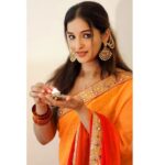 Sowmya Menon Instagram - Wishing you all a very happy and blessed Diwali 🪔✨❤️❤️ Let your diya light and shine the brightest💫 Goddess Lakshmi 🙏🏻