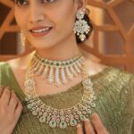 Spandana Palli Instagram - Sankranti special with NAC Jewellers ✨ I decided to treat myself, with exciting offers, where you can buy diamonds and get FLAT 15% OFF. So what are you waiting for? Only till 15 January 📍NAC Jewellers No.40, MG road, Labbipet, Vijayawada #nacjewellers