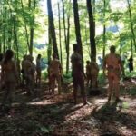 Spencer Tunick Instagram - 𝐖𝐈𝐋𝐃 𝐖𝐀𝐍𝐃𝐄𝐑 on view at @springbreakartshow in New York City this weekend. A collaboration with @pwbuehler where you’ll be able to walk into a life-sized 360’degree panoramic photo. On view September 10-12 Video by @Antiquity_Echoes @spencertunick @frontroomnyc @krystipink @dennistonwild @lucamercedes @lisalevyartwork @drlisasp