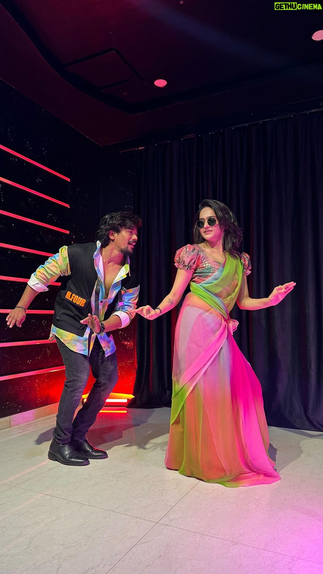 Sri Satya - 391.3K Likes - Paditey line lo padatadi 🔥
@sri_satya_ 😎
#dance #collegepapa #telugu #mehaboobdilse #srisatya