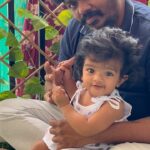 Sridevi Ashok Instagram – Memories❤️❤️❤️ A baby daughter is always a Daddy’s girl and Mommy’s world❤️❤️❤️

@sitara_chintala 
@ashok_chintala