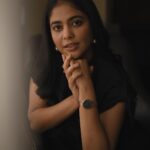 Srinda Instagram - Fri-YAY, thanks to @danielwellington's major sale 🥵 Get a 50% off on select items and an additional 15% off with my code "SRINDAA" on www.danielwellington.com #ad #dwindia #danielwellington