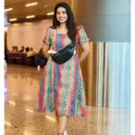 Srinisha Jayaseelan Instagram - Hello Colombo!!! 💜❤️ So excited to perform for you all tomorrow in @immancomposer sir’s ‘Kacheri Arambam’ Live in Colombo!! 😍💜❤️ Can’t wait 💜😍