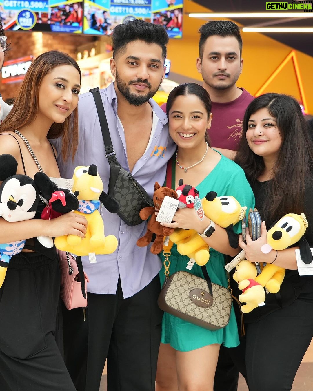 Srishty Rode Instagram - This day was so much fun! We need to do this again guys! ❤️👫👭