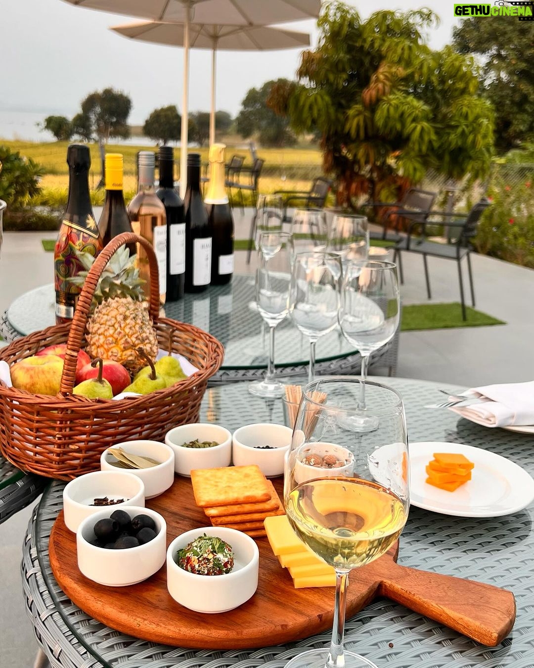 Srishty Rode Instagram - ❤️ A day In my life @sula_vineyards (Beyond )❤️🥂 Nature’s embrace, fine wine, a stunning lake view villa, and unforgettable cuisine – this place had it all. A much-needed getaway, pure relaxation! 🌿🍷🌅