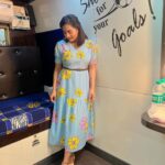Srushti Dange Instagram - She not only wears her heart on her sleeves 🫶🏼♥️🌟also wears flowers too 🌼🌸🌈☀️