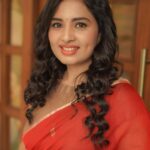 Srushti Dange Instagram – Play me a memory📼🎞️📽️📻

Styled @joycrizildaa 
Designed @tamarachennai 
MUA @vigneswari_s_subbulakshmi 
Photographer @camerasenthil 

#instagood #kattil 
#photooftheday #beautiful #photography #happy #picoftheday #cute #srushtidange #instagram #style #summer #srushti #fitness #dimplequeen #food #fun  #srushtiidange #beauty #instalike #smile #music #ootd #instamood #actress #love