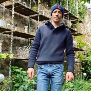 Steevy Boulay Instagram - #jardin #winterishere #plantesàlabri #boyswithplants #instaboy #lubjana