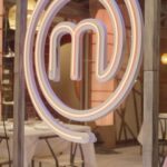 Stefano Faita Instagram - 👨‍🍳 MasterChef Québec : Stefano Faita et Martin Picard répondent à nos questions!   🎬 Pour écouter l’entrevue complète, consultez le lien en bio. TVA - Montréal