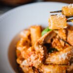 Stefano Faita Instagram - Ça y est, le chauffage est parti! C’est le temps des recettes pleines de chaleur et d’amour❤️‍🔥, comme mes mezzi rigatoni au ragù de pilons de poulet. Lien vers la recette dans la bio! . That’s it, we officially turned on the heating! Time for comforting recipes full or warmth and love ❤️‍🔥, like this mezzi rigatoni and chicken ragù. Click the link in our bio for the full recipe! #stefanofaita #pasta #food #italianfood #rigatonipasta #italiancooking