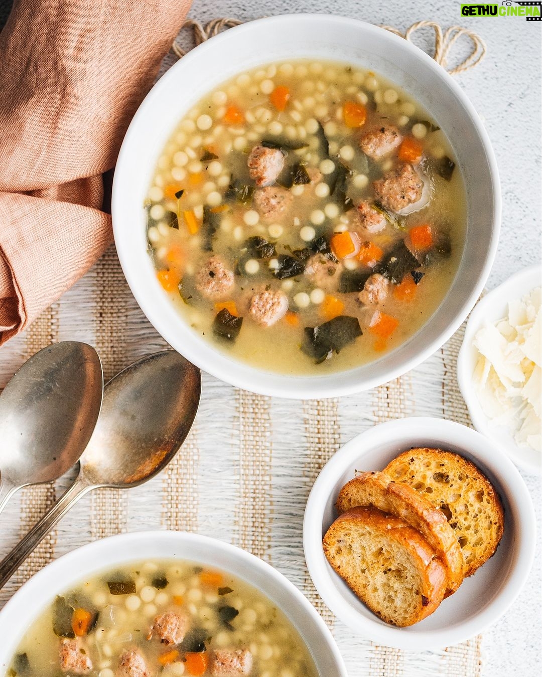 Stefano Faita Instagram - Noces à l'italienne, c'est pas une scène du Parrain☝️ C’est une soupe dont le nom fait référence au mariage de saveurs et à laquelle vous direz assurément «oui je le veux!» 😉 L’avez-vous déjà essayée? . Italian wedding, it’s not a scene from the Godfather☝️ It's a soup whose name refers to the perfect blend of flavours to which you'll say "I do!"😉 Ever tried it? #stefanofaita #italianfood #soupseason #soupforthesoul #italianwedding #sweaterweather