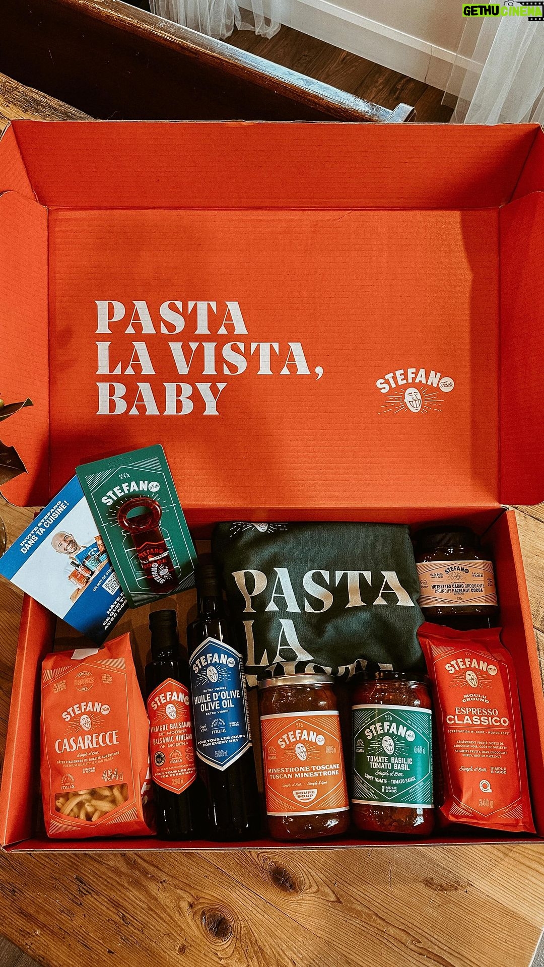 Stefano Faita Instagram - Quoi de mieux qu’un bon plat de pâtes ?👇🏾 Un plat de pâtes avec les produits de @sfaita qu’elle question 😅🤌🏾 Si vous avez un @kennymorrissette pour vous les faire en plus … 😮💨 Simple, goûteux et fait chez nous, ces délicieux ingrédients sont disponibles dans tous les épiceries du Québec. À table 🍝 #StefanoFaita #bnation #gifted