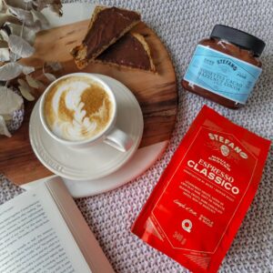Stefano Faita Instagram - Stock up your pantry with @sfaita and get ready for fall with delicious Italian flavors. 

If you're looking for simple, quality products to add to your kitchen must-haves, look no further than the Stefano Faita line. Made here in Quebec (with the exception of their pastas, oils, vinegars, and panettone made in Italy) you'll find everything you need to create delicious meals, from breakfast to dessert. 

Swipe through to see my favorite ways to use some of these products in my family meals 🥰 

Available at your local Quebec grocers and some specialty stores. Discover the Stefano Faita line this upcoming cold season and warm your bellies and soul.

@sfaita
@bnation_bicom
#gifted