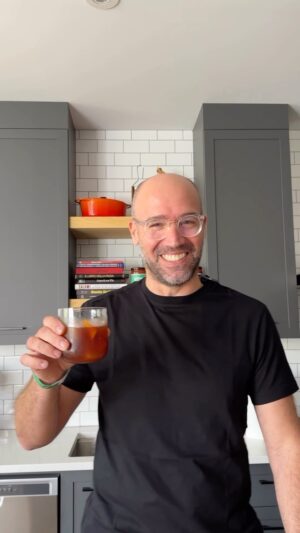 Stefano Faita Instagram - Negroni svegliato ☕🥃

You’ll need:
- Moka espresso machine
- Stefano espresso classico
- Vermouth - enough to fill the bottom chamber
- 30 ml Campari
- 30 ml Gin
- Ice cubes
- Orange

1. Fill the bottom chamber with Vermouth
2. Fill the cup with Stefano espresso classico
3. Brew the coffee (oh, the smell!)
4. Over ice in a glass, pour 30 ml coffee, 30 ml Campari and 30 ml Gin
5. Stir to chill and strain over a large rock
6. Serve with an expressed Orange

Salute!

#internationalcoffeeday #negronisvegliato