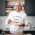 Stefano Faita Instagram – Si vous étiez un plat de pâtes, ça serait quoi?

If you were a pasta dish, what would you be?

#nationalpastaday #pastaday #pasta #pastalovers #stefanofaita #pastalove #pastalavistababy