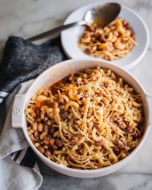 Stefano Faita Instagram - Familiar with cucina povera? It's the art of doing a lot with a little and one of the best cooking (and life!) lessons Italian tradition has taught us. And we're here to prove it with 8 recipes!

La cucina povera, c'est l'art de cuisiner avec peu d'ingrédients.
On vous le prouve ici, en 8 recettes.

Link in bio for the recipes | Lien dans la bio 🔗

#italiancooking #cucinapovera #italianfood