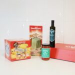 Stefano Faita Instagram - ✨Concours Stefano sous le 🎄✨ Ben non, il n’est pas trop tard pour participer à notre concours des Fêtes! Abonnez-vous à notre infolettre, et vous pourriez gagner un de nos 4 prix qui donnent vraiment envie de cliquer, dont l’ensemble «j’aime faire mes pâtes maison» d’une valeur de 215$! - ✨Stefano Under the 🎄 Contest✨ Nope, it’s not too late to enter our holiday contest*! Sign up for our newsletter, and you could win one of our 4 seriously click-worthy prizes, including the “I love making homemade pasta” set worth $215! *Détails dans la bio | Details in bio