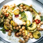 Stefano Faita Instagram - Les légumineuses ont fait du chemin depuis les bines de votre grand-mère! Besoin d’inspiration pour les intégrer à vos repas de semaine? Cliquez sur le lien dans la bio pour des idées-recettes 🔗 Beans have come a long way since your grandmother’s time! Need some inspiration for incorporating them into your weekday meals? Click on the link in bio for recipes 🔗