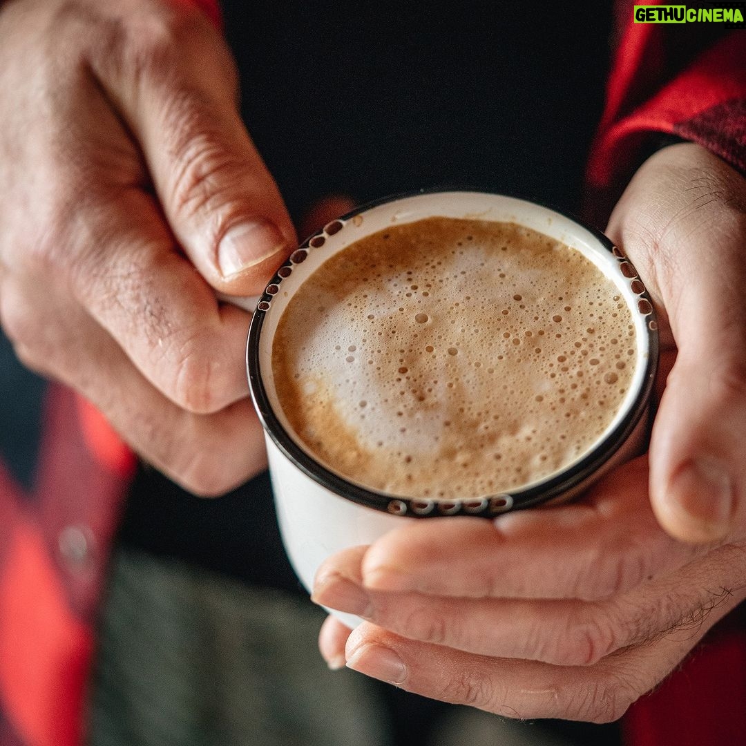Stefano Faita Instagram - Vous êtes au bar à Bologne et vous voulez un café au lait?☕ Dites caffè latte, autrement vous aurez un grand verre de lait.🥛 So you're at the bar in Bologna and you want a latte?☕ Say caffè latte, otherwise you’ll end up with a big glass of milk.🥛 #latte #coffee #coffeetime #stefanofaita
