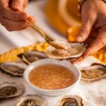 Stefano Faita Instagram – Mignonette. Prête en 2 temps 3 mouvements 💫

Vous aurez besoin de:

– 60 ml (¼ tasse) de condiment de vinaigre de vin blanc Stefano
– 15 ml (1 c. à table) d’oignon rouge ou d’échalote française, haché finement

Dans un petit bol, bien mélanger le condiment de vinaigre de vin blanc et l’oignon ou l’échalote. Servir avec une douzaine d’huîtres en demi-coquille. Voilà!

–

Mignonette. Ready in a flash 💫

You’ll need:

– 60 ml (¼ cup) Stefano White Wine Vinegar Condiment
– 15 ml (1 tbsp) red onion or shallot, minced

In a small bowl, mix the white wine vinegar condiment and minced onion or shallot. Serve over a dozen oysters on the half shell. That’s it!
