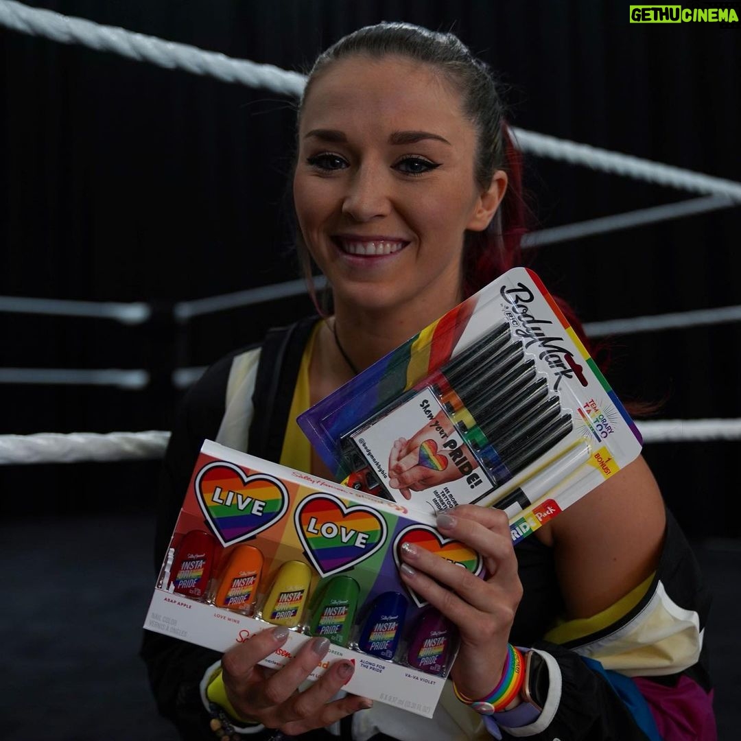 Steffanie Newell - 21.7K Likes - Happy Pride Month ♥️ Thank you GLAAD for the #PrideUnboxed gift box with lots of rad goodies from LGBTQ-inclusive partners and a @SonyaDevilleWWE X Urban Aztec “Pride Fighter” bag. 🏳️🌈 Love is Love.