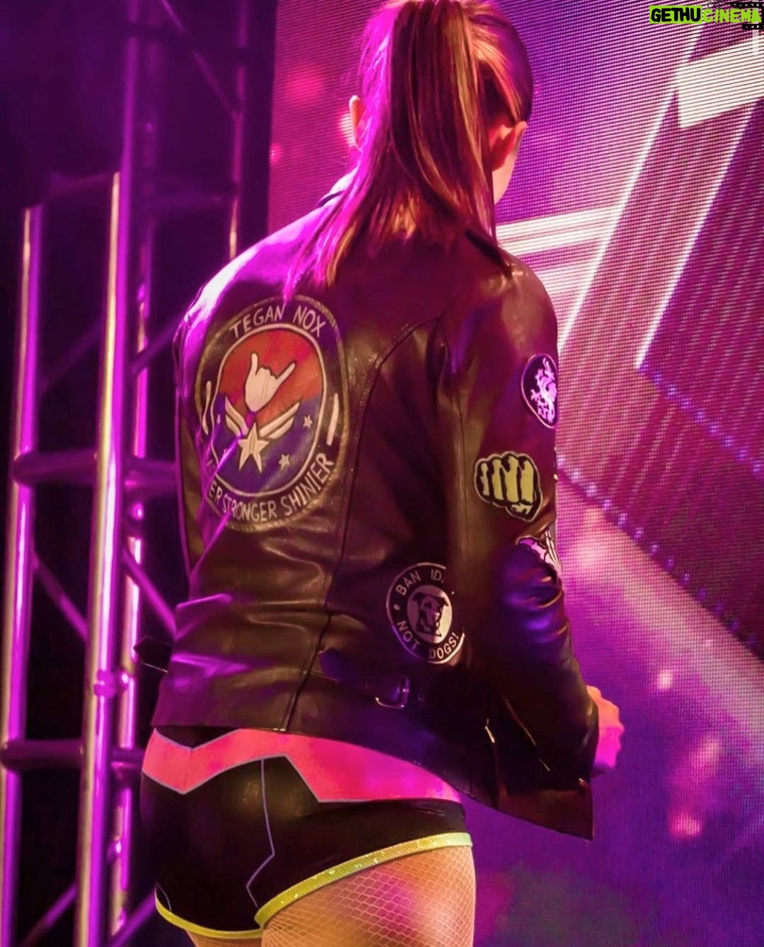 Steffanie Newell - 20.3K Likes - Ban Idiots, Not Dogs! ✨⚡️ #FasterStrongerShinier 📸 - @kimberlasskick