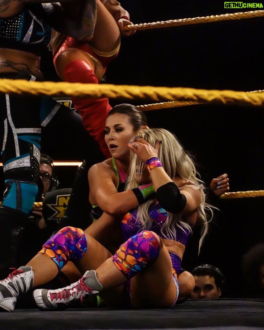 Steffanie Newell Instagram - Ooh friends👍🏼 📸 - @kimberlasskick