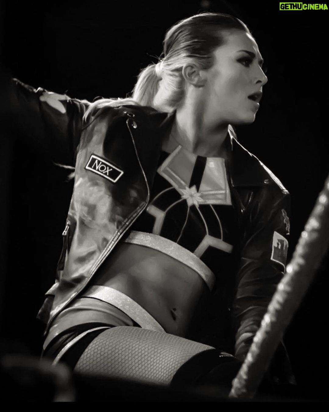Steffanie Newell Instagram - ✨⚡️ 📸 - @kimberlasskick