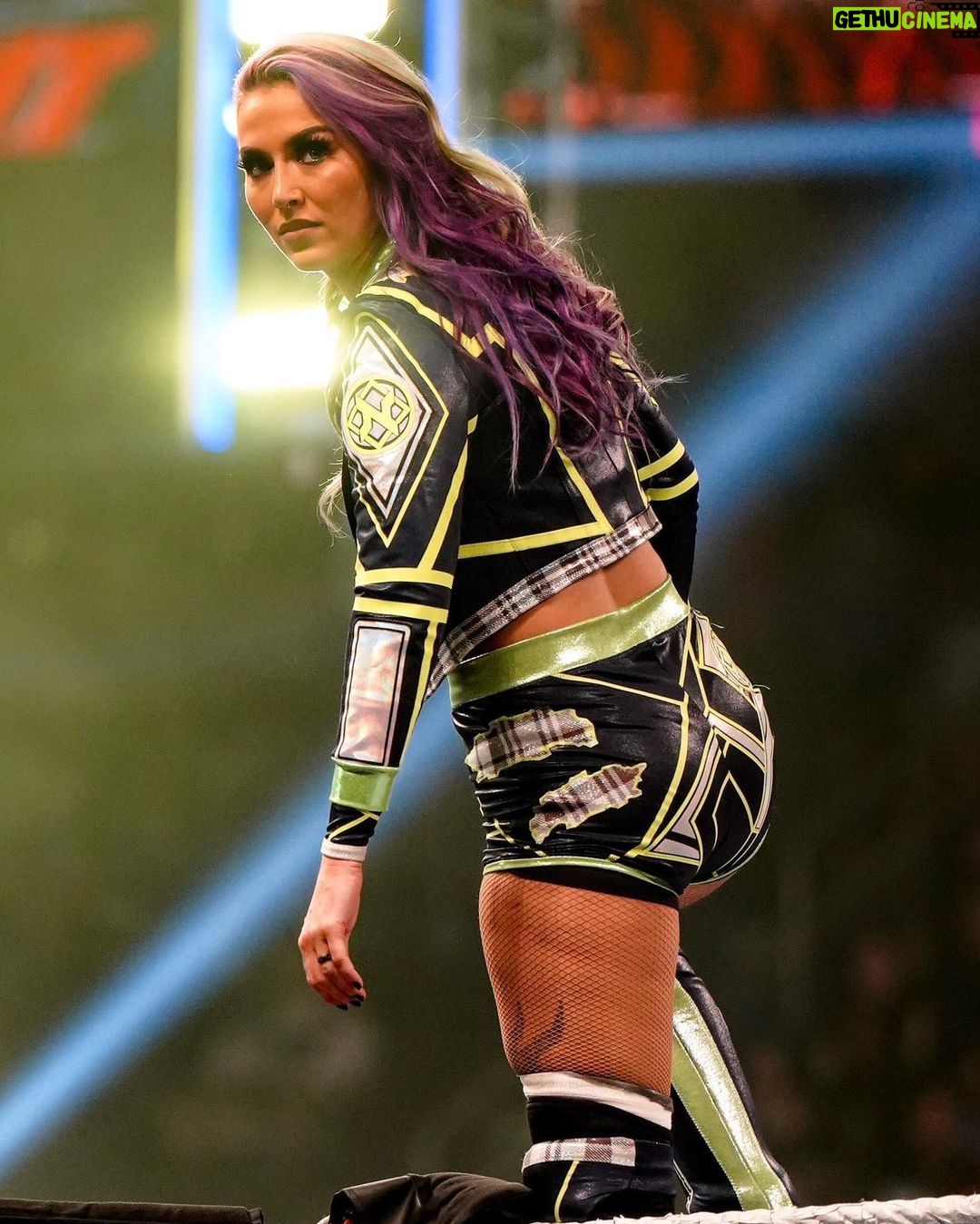 Steffanie Newell - 22.3K Likes - Prick.
📸 - @kimberlasskick