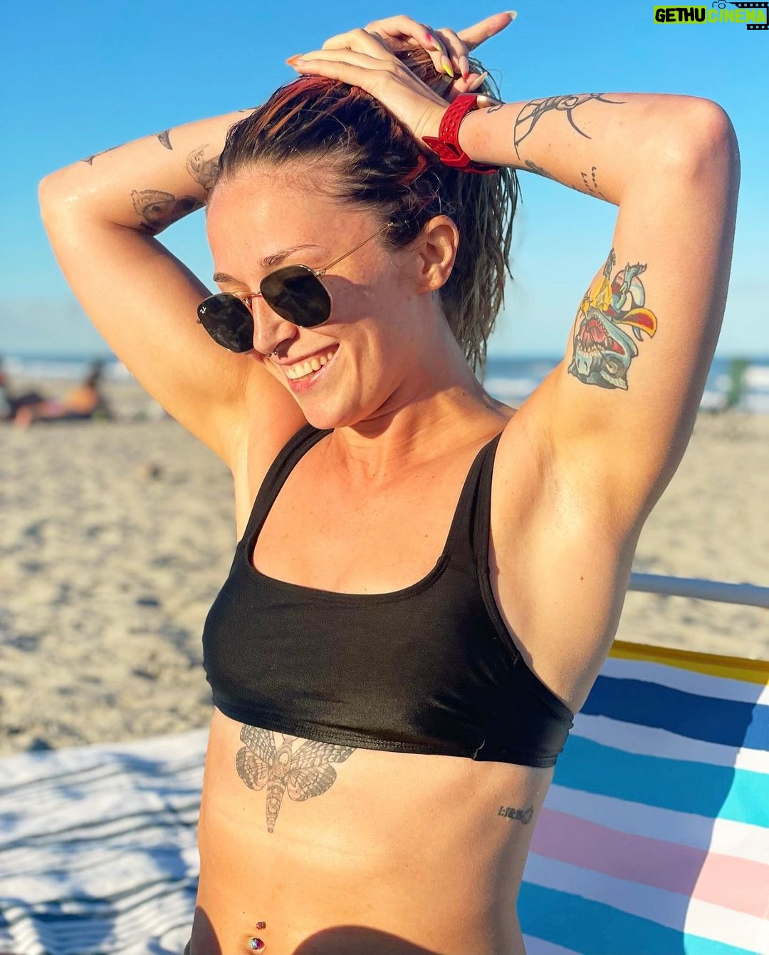 Steffanie Newell - 19.1K Likes - ☀️ innit.