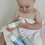 Stephanie Instagram - Bagnetto fatto, e ora siamo pronte a coccolarci con la linea @koalababycare skincare. È diventata la nostra routine, e questi prodotti sono un must per la pelle delicata della mia piccola. Prodotti biologici che contengono burro di karité, olio di oliva e albicocca, calendula, camomilla. Da quando li utilizzo non posso più farne a meno, e non nego che anch'io li uso, specialmente l'olio 100% di mandorle 🙈😜❤ Approfittate del 10% di sconto KBCDJSTEPHANIE #suppliedby #koalababycare #koalaskincare #koalababybubbles