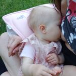 Stephanie Instagram - Il mio amore per i prodotti di @koalababycare deriva dall'ottima qualità e garanzia. L'allattamento al seno è uno dei nostri momenti più belli. Per lei ho pensato al cuscino Koala Perfect Head Breastfeeding che utilizzo ad ogni poppata. È certificato dispositivo medico dal Ministero della Salute, e la protegge dal rischio di plagiocefalia. Non da meno la comodità che giova ad entrambe, visti i nostri momenti di routine prima delle nanne pomeridiane e notturne. Ottima anche la federa di ricambio. Lo consiglio a tutte le mamme ❤ Approfittate del 10% di sconto ➡️ KBCDJSTEPHANIE #suppliedby #koalababycare #koalaperfectheadbreastfeeding