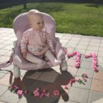Stephanie Instagram - E con oggi siamo a 11 mesi. Incredibile come il tempo vola, le giornate con te si tingono dei colori più belli, sei il mio respiro, la mia linfa vitale. Ti amo principessa mia e ti proteggerò più di qualsiasi cosa. Non sono una mamma perfetta, anzi, sto imparando tante cose di giorno in giornogiorno, ma sarò al tuo fianco, nel tuo cammino. Vorrei fermare il tempo, ma ogni tuo progresso è meraviglia. Hai cambiato la mia vita. Per tutto questo ringrazio anche il tuo papà 💗 #11mesi #11monthsold #11months #complimese #neonata #famiglia #mamma #mammablogger