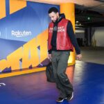 Stephen Curry Instagram - Proud to partner with @rakuten to showcase another BIFC designer with last night’s outfit from @savantvision . Brooklyn-based, Michael Graham started Savant Studios out of a NYC storefront with graphic tees and trucker hats that went viral. His collections now include handcrafted tote bags, wallets, and more. Check out Savant Studios and other exciting Black designers at  https://www.rakuten.com/bifc #RakutenPartner