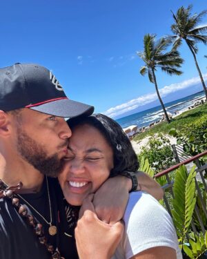 Stephen Curry Instagram - 😎
