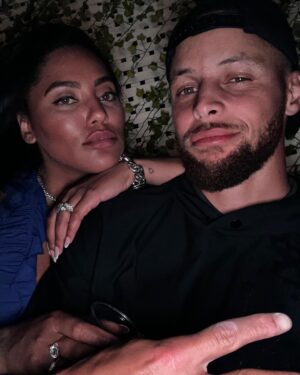 Stephen Curry Instagram - Life with my Ish lately…..