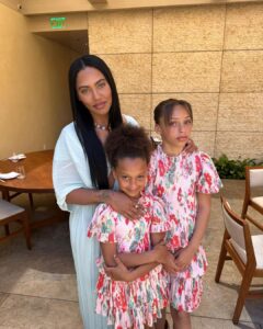 Stephen Curry Instagram - RR+C Don’t know how lucky we all are to have Mommy holding us down. Always! We Love you to the moon and back. Thank you for the unconditional love you pour into our babies @ayeshacurry #mothersday