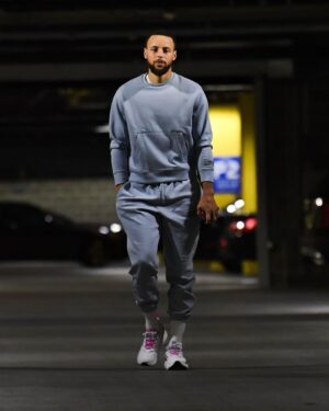 Stephen Curry Instagram - Round 1 ✅