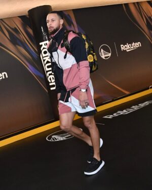 Stephen Curry Instagram - Round 1 ✅
