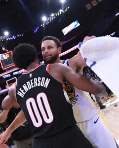 Stephen Curry Instagram - Onward & upward! Appreciating the moments 🙌🏽