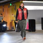 Stephen Curry Instagram - Proud to partner with @rakuten to showcase another BIFC designer with last night’s outfit from @savantvision . Brooklyn-based, Michael Graham started Savant Studios out of a NYC storefront with graphic tees and trucker hats that went viral. His collections now include handcrafted tote bags, wallets, and more. Check out Savant Studios and other exciting Black designers at  https://www.rakuten.com/bifc #RakutenPartner